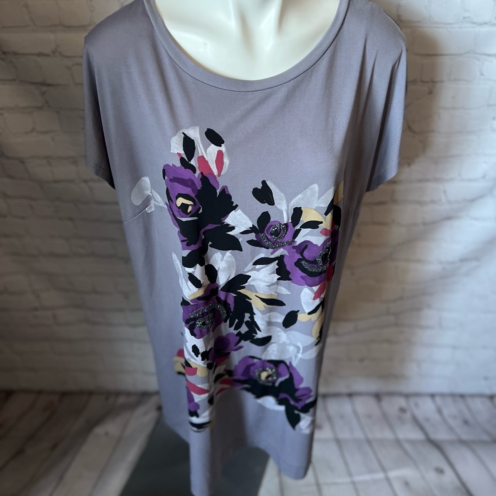 Elle Slinky Tunic with exposed back zipper
